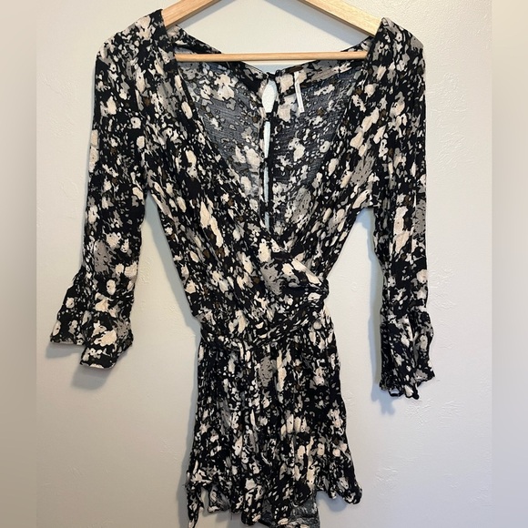 Free People All the Right Ruffles Romper - Picture 4 of 14